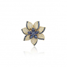 Yellow Gold Diamond and Sapphire Flower Brooch Yellow Gold Diamond and Sapphire Flower Brooch
